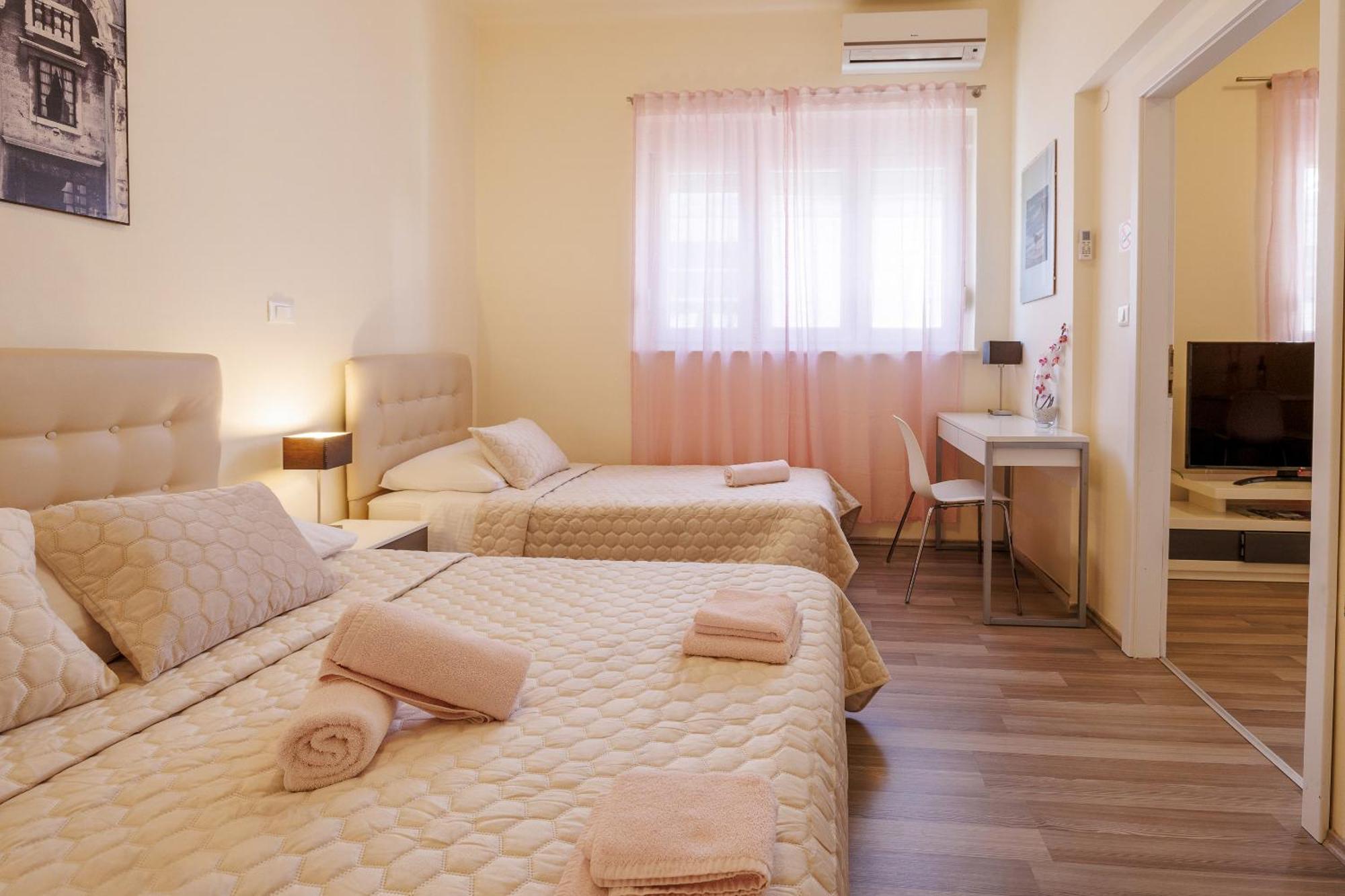 Perimar Luxury Apartments And Rooms Split Center Bagian luar foto